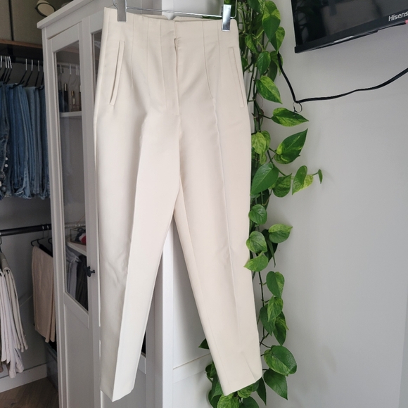 Viral Zara trousers - Picture 1 of 4